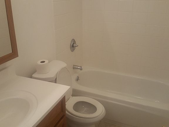 3rd image of 15142 65th Ave S #401