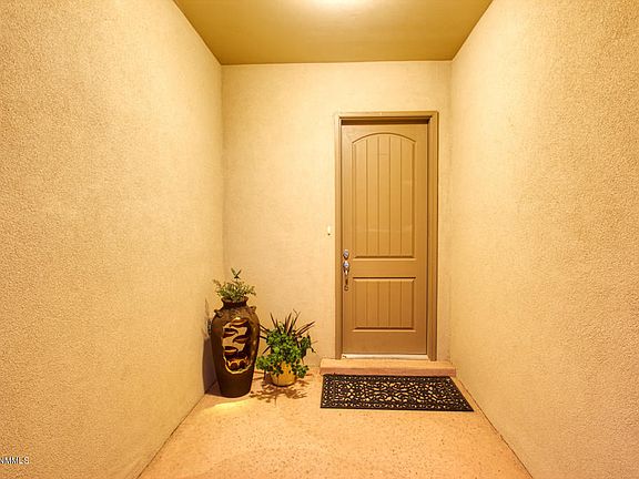 3rd image of 1912 Pella Ct