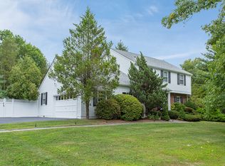 47 Ski Hill Dr, Bedminster, NJ 07921