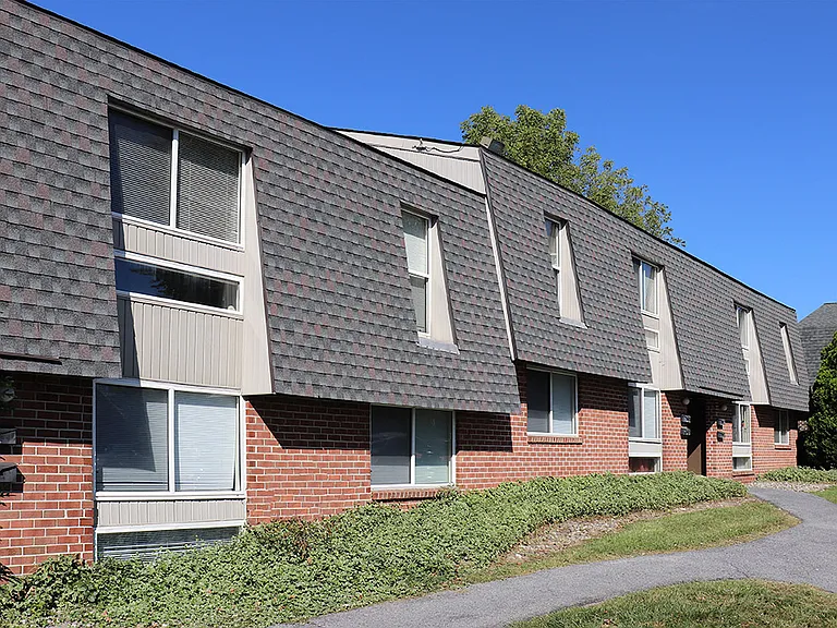 Spring Ridge Apartments — Photo 8