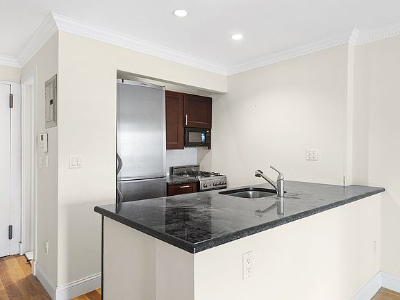4th image of 344 E 85th St APT 3E