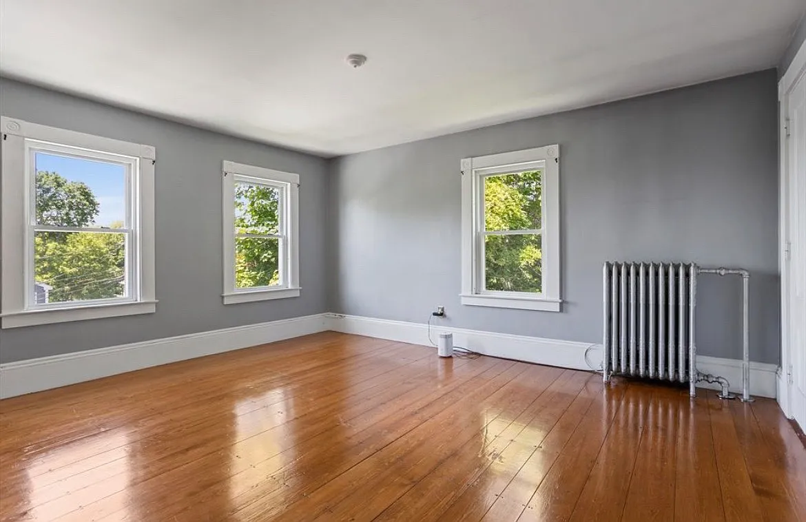 2 bed, 1000 sqft, $2,500 — Photo 2