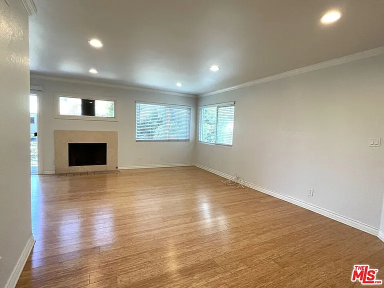 23 Buccaneer St — Photo 2