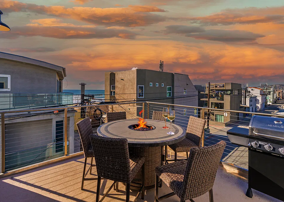 714 Rockaway Ct