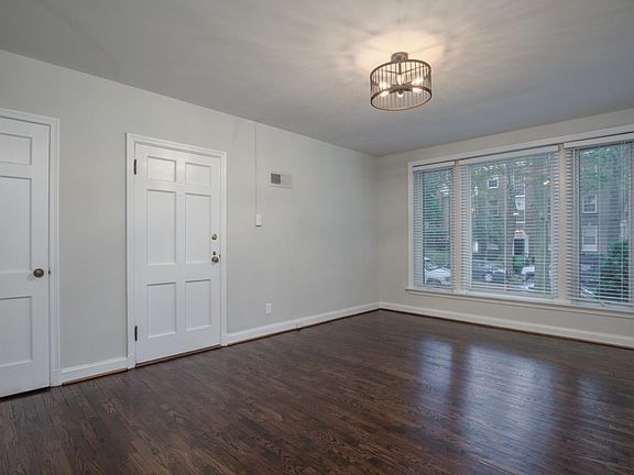 3rd image of 7535 Oxford Dr #1