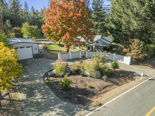 182 Lappland Dr, Grants Pass, OR 97527