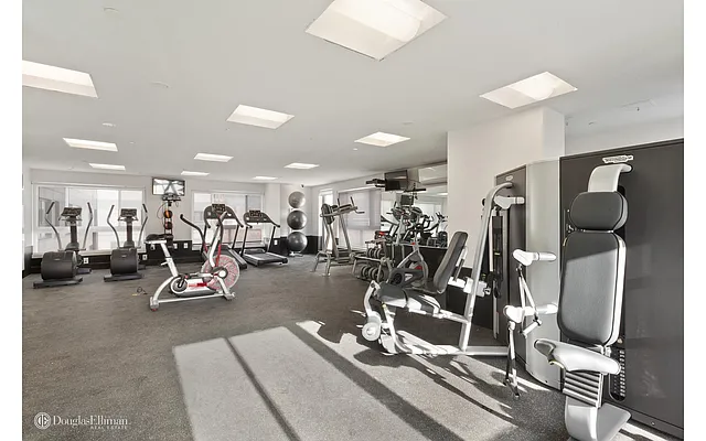 Rented by Douglas Elliman | media 25