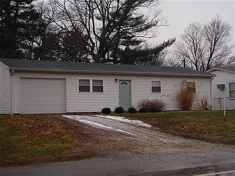 2nd image of 1104 S Council St