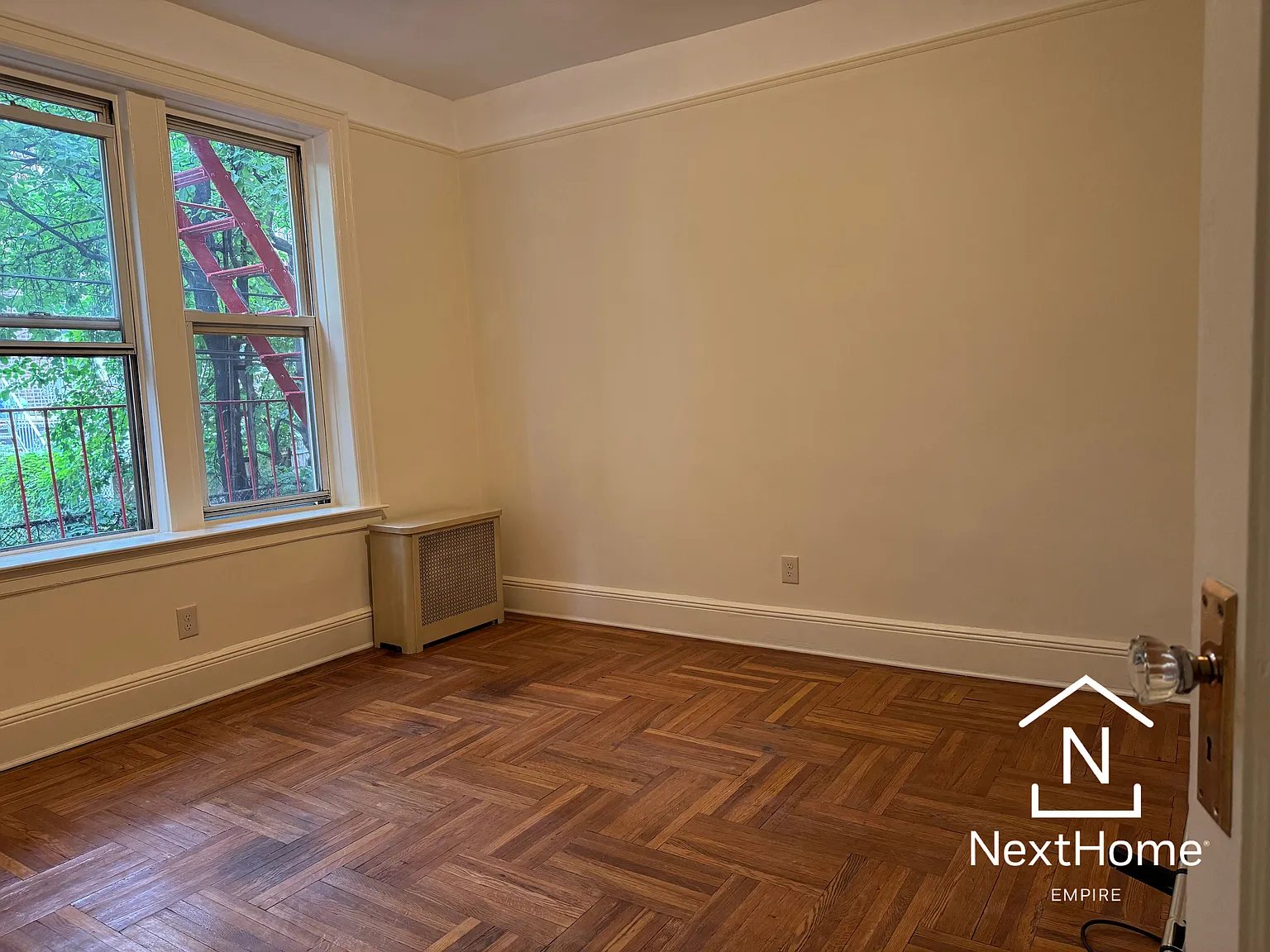 28-28 42nd Street — Photo 2