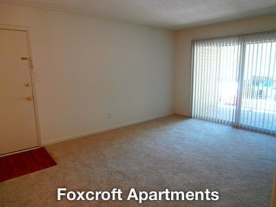 2nd image of 1015 Foxcroft Ln APT 5