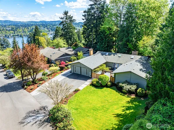 9233 SE 59th Street, Mercer Island, WA 98040