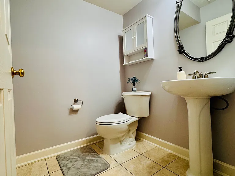 3670 Carriage Hill Dr — Photo 27
