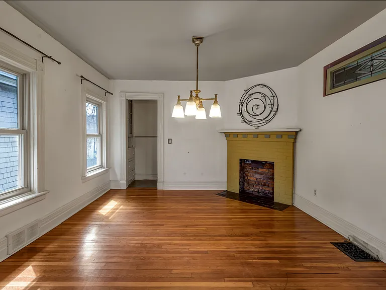 589 Breckenridge St #2 — Photo 3