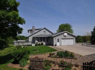 9240 Arnold Ave, Inver Grove Heights, MN 55077