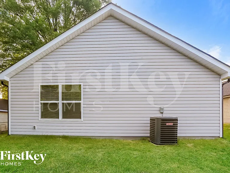 337 Pecan Ct SW — Photo 15