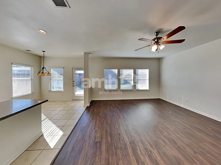 21927 Saragosa Pond Ln — Photo 5