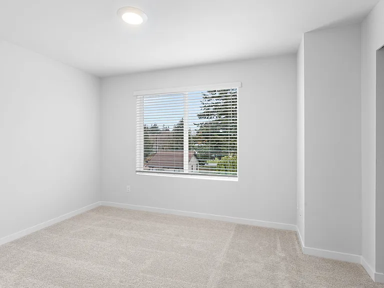 9916 18th Ave W #G — Photo 21