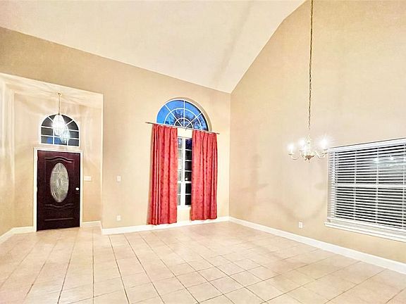 3rd image of 1222 Blue Leaf Dr