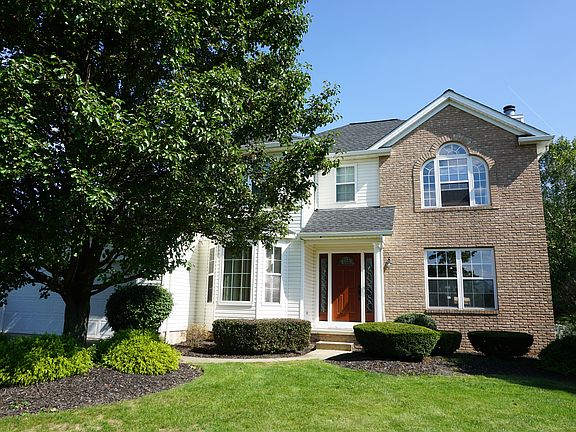3rd image of 6127 Emerald Lakes Dr