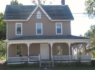34 Washington St, Middletown, NY 10940