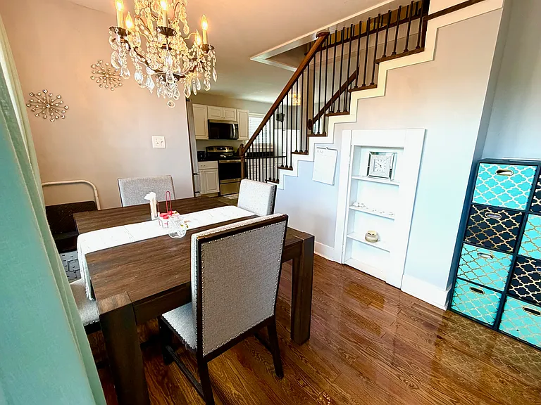 258 E Moody Ave — Photo 25