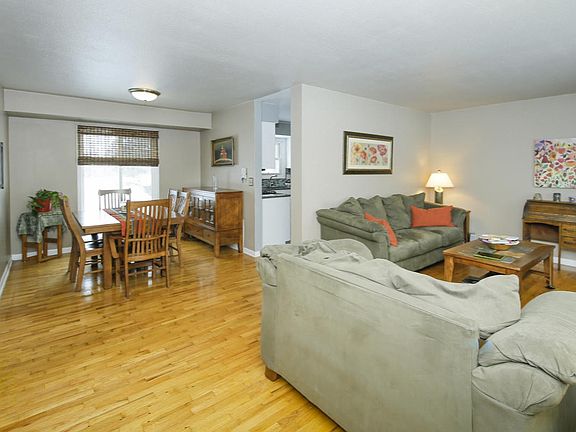 5th image of 507 Garrison Ave