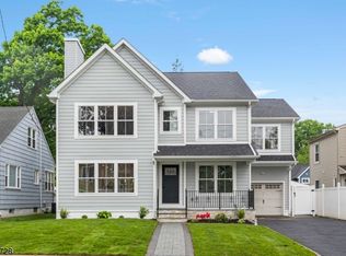 412 Huntington Rd, Union, NJ 07083