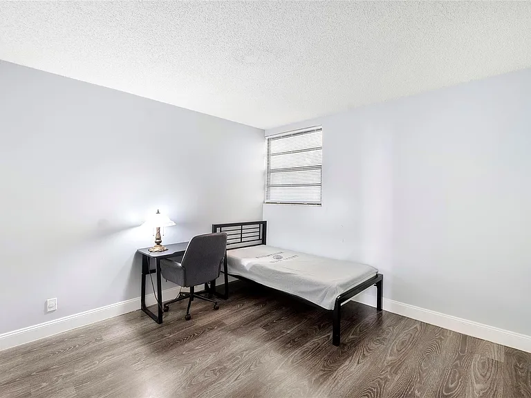 8437 Forest Hills Dr #203 — Photo 8