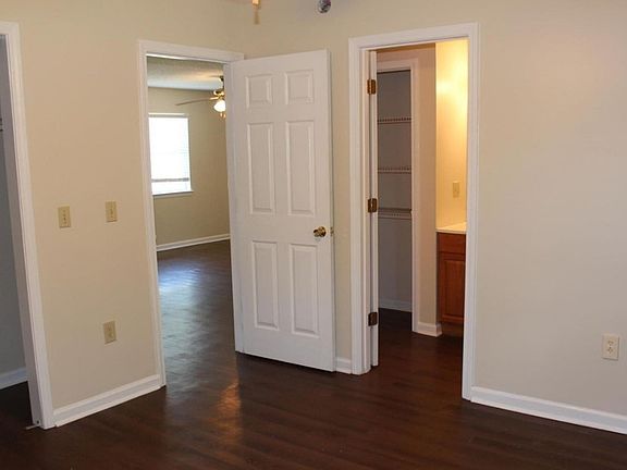 5th image of 806 Jessica Ln #B