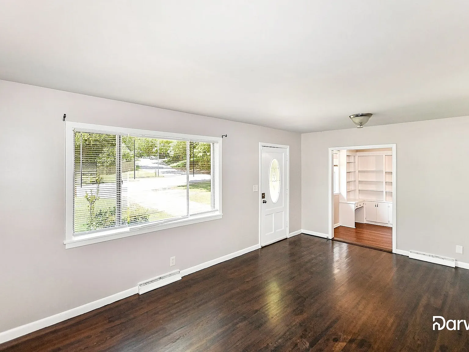 3 bed, 2.0 bath, 1303 sqft, $1,265 — Photo 4