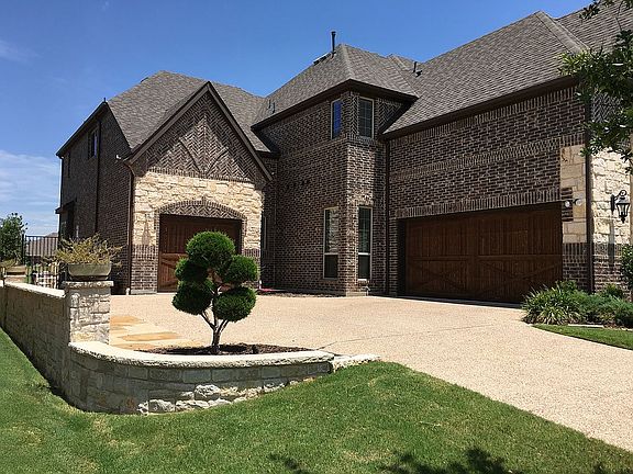 5th image of 2827 Castlereach St