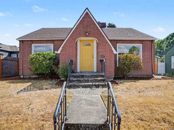 1470 Capitol St NE, Salem, OR 97301