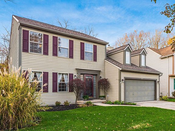 2nd image of 3833 Highland Bluff Dr