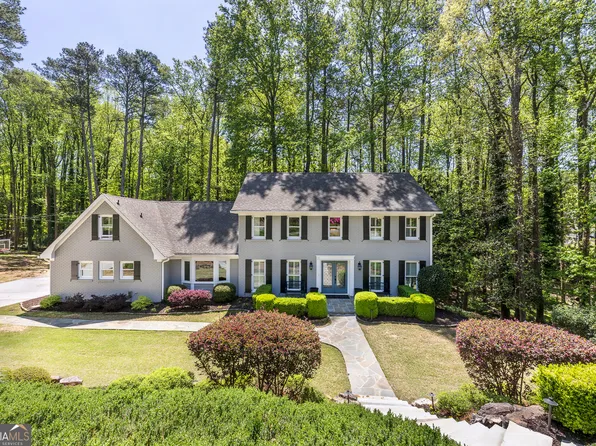 1915 Monticello Ct, Sandy Springs, GA 30350