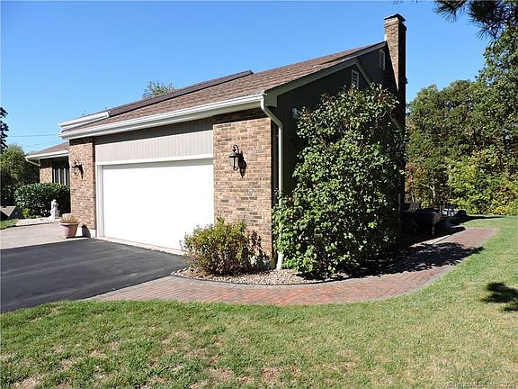 4th image of 1 Markwood Ln