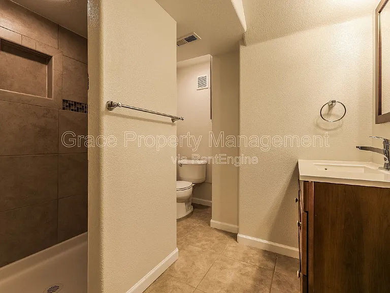 4731 Lucca Dr — Photo 12