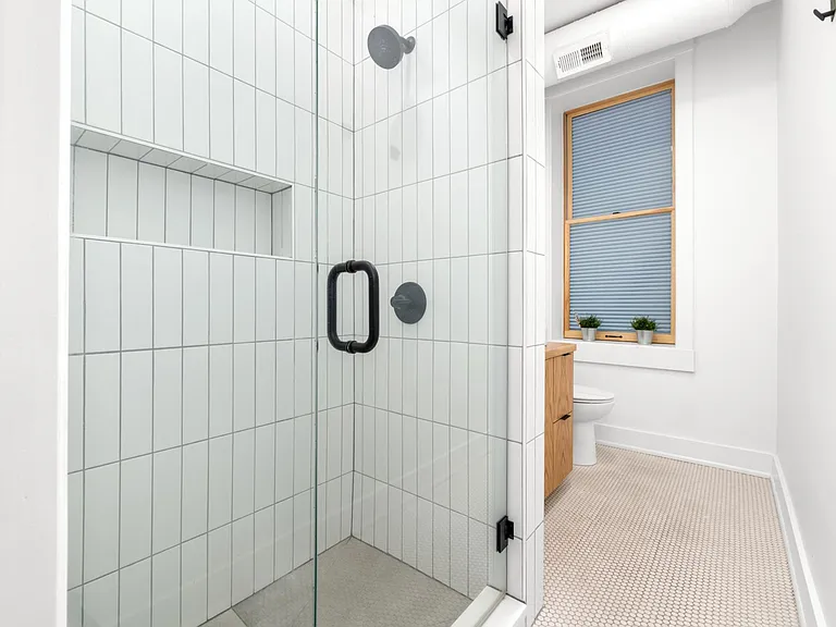 133 W Elder St #2 — Photo 15