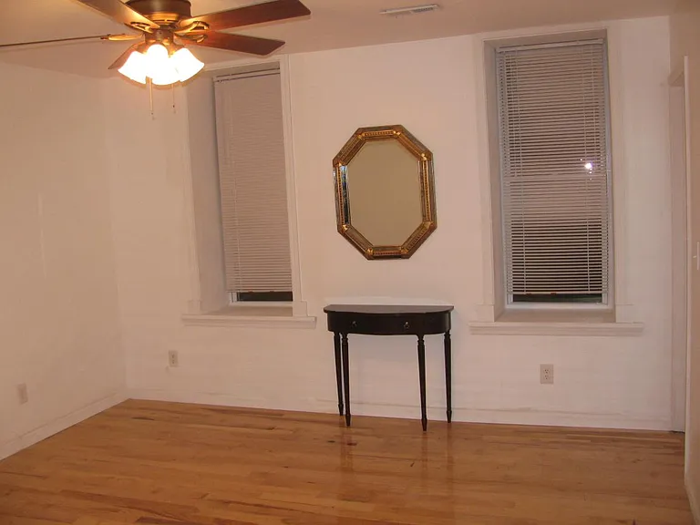 Master bedroom closeup