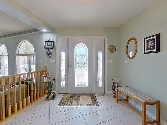 2nd image of 1649 McFarlane Pl