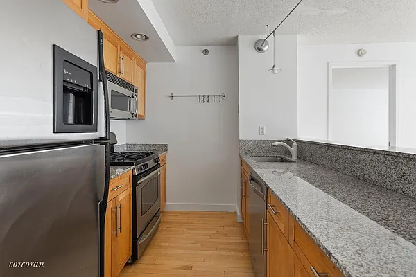 Rented by Corcoran | media 1