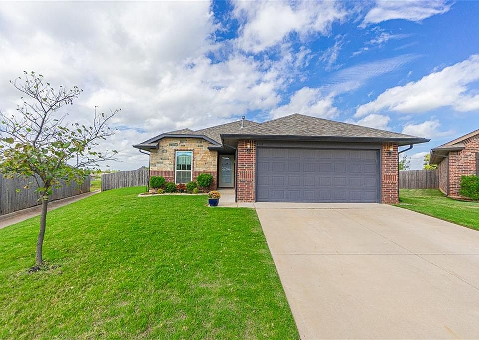 1st image of 434 Tecumseh Meadows Ct