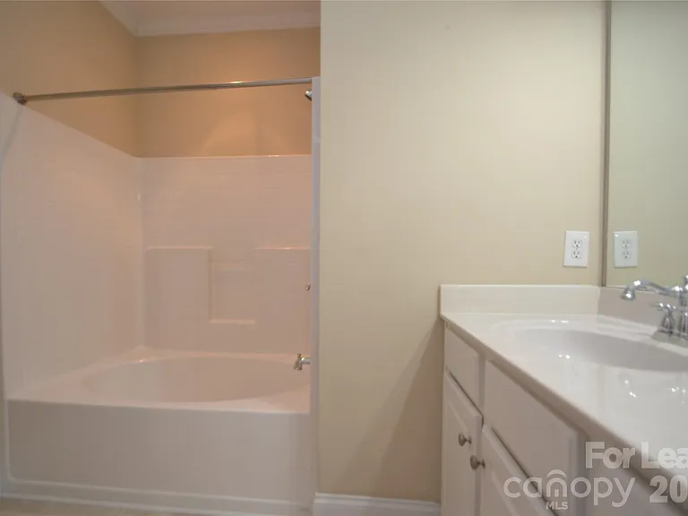 6005 Village Dr NW — Photo 23