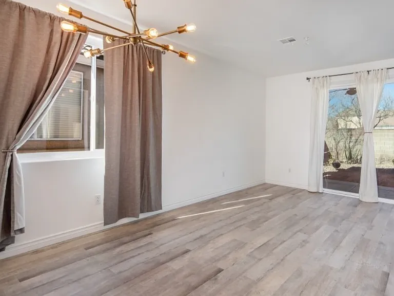 10300 Wood Work Ln — Photo 4