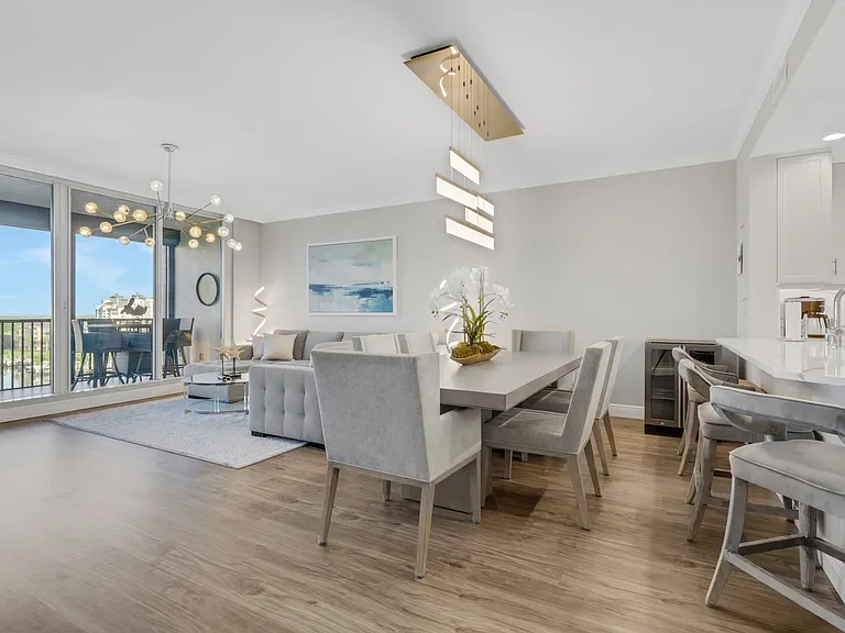 420 Cove Tower Dr #802 — Photo 12