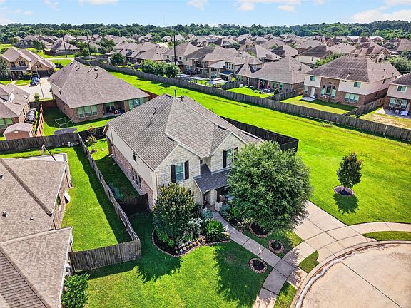 5th image of 18202 Wedgewood Bluff Ct