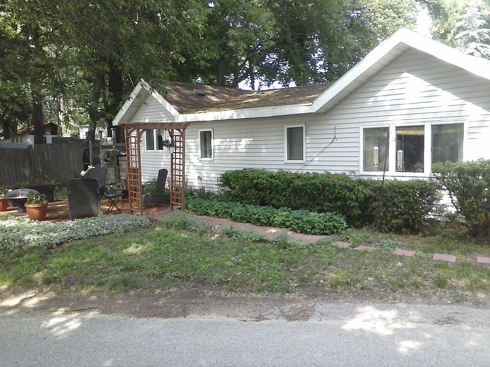 1st image of 15120 Silver Beach Dr NE