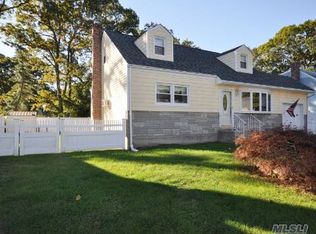 156 Irving Ave, North Babylon, NY 11703