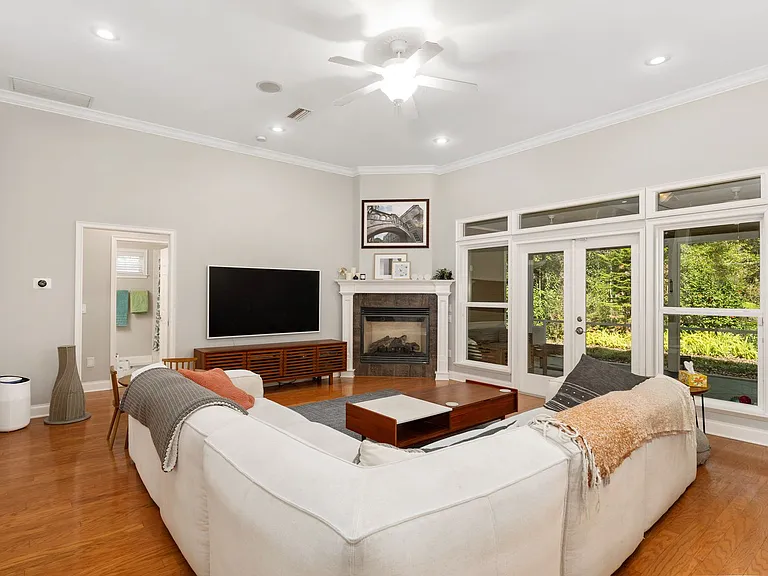 3773 SW 21st Dr — Photo 20