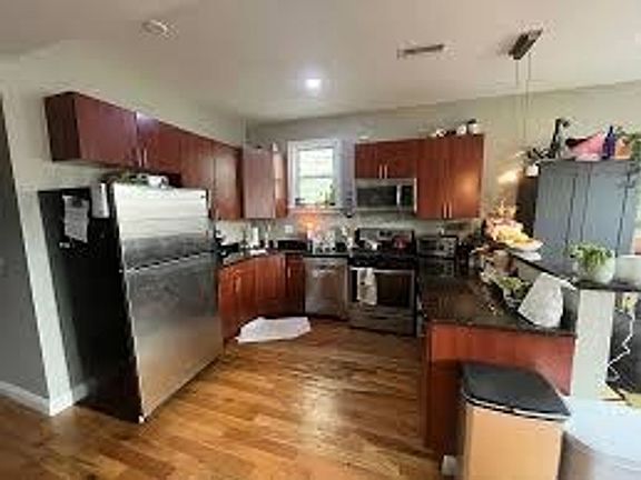 4th image of 188 Alleghany St #2