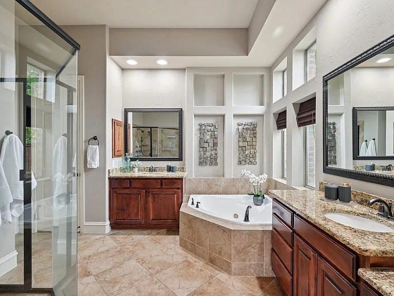920 Norma Ln — Photo 24